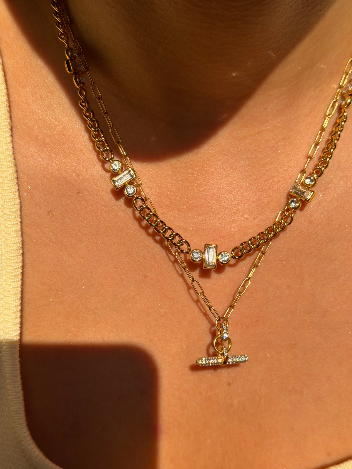 COLLAR T-BAR GOLD